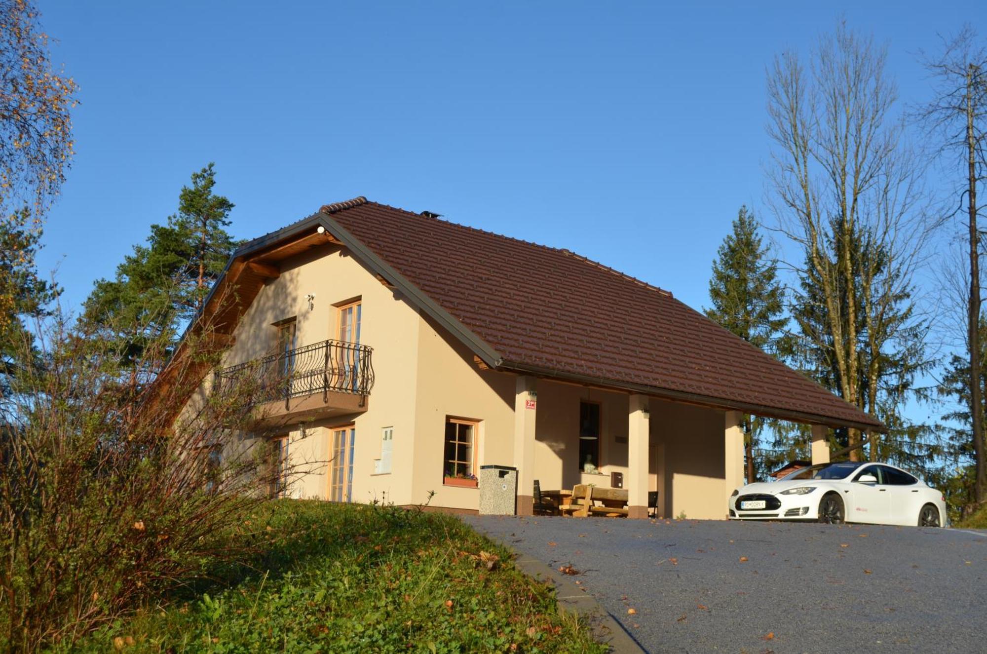 Holiday Home With Hot Tub And Sauna Sabina Rovte Exterior photo
