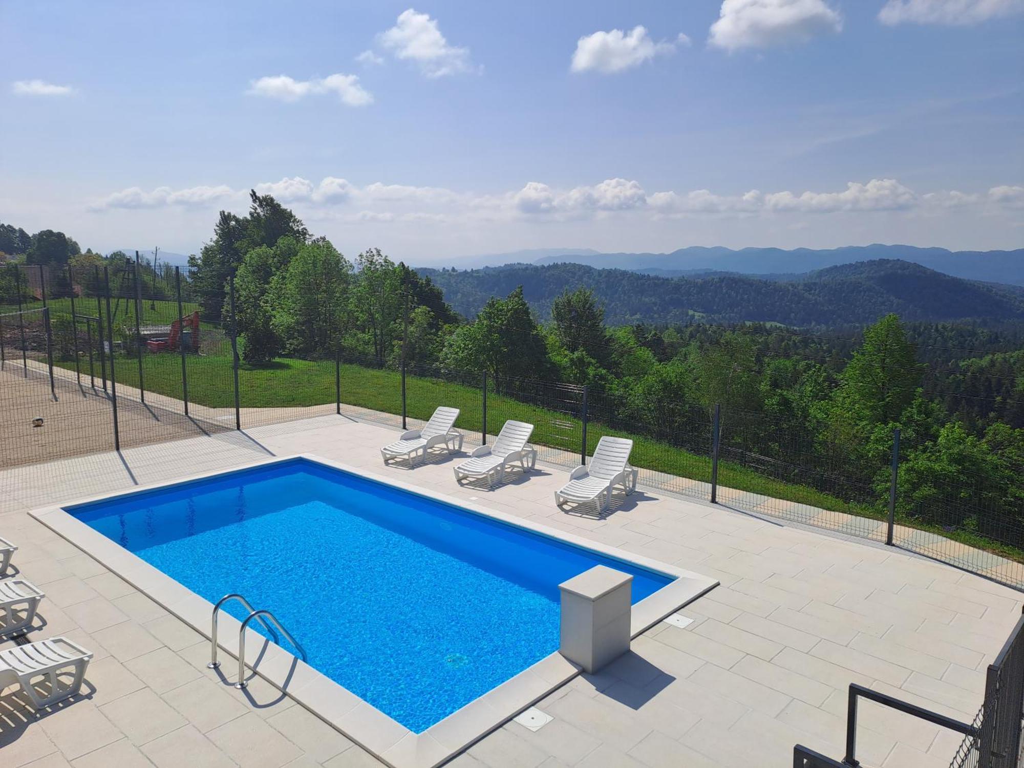 Holiday Home With Hot Tub And Sauna Sabina Rovte Exterior photo